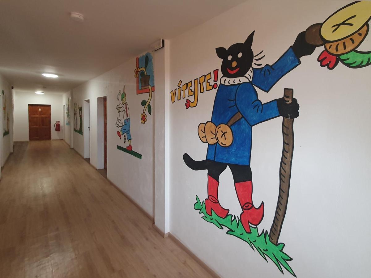 Hrusicka Restaurace A Hrusice